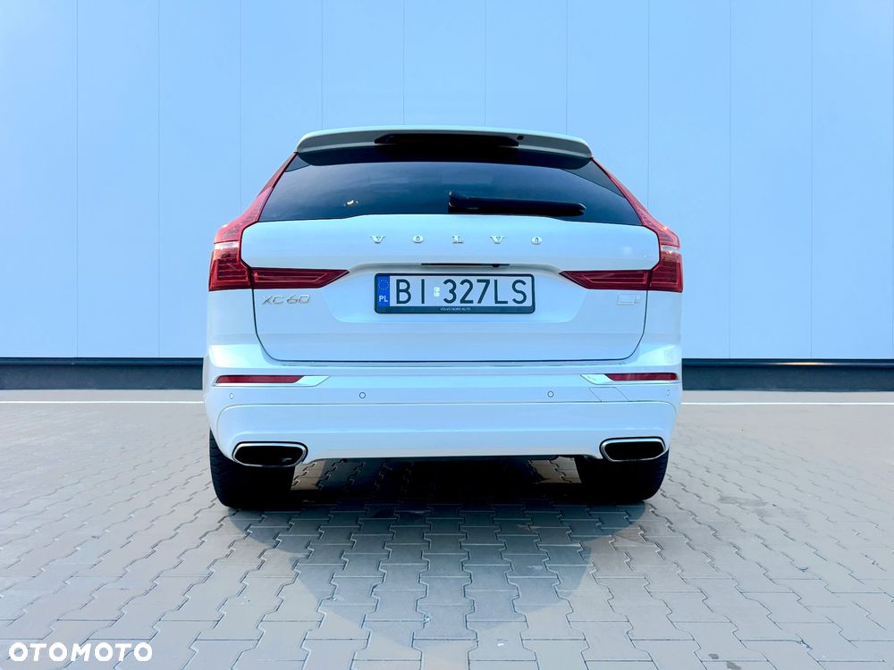 Volvo XC 60 T8 Plug-In Hybrid AWD Inscription - 3