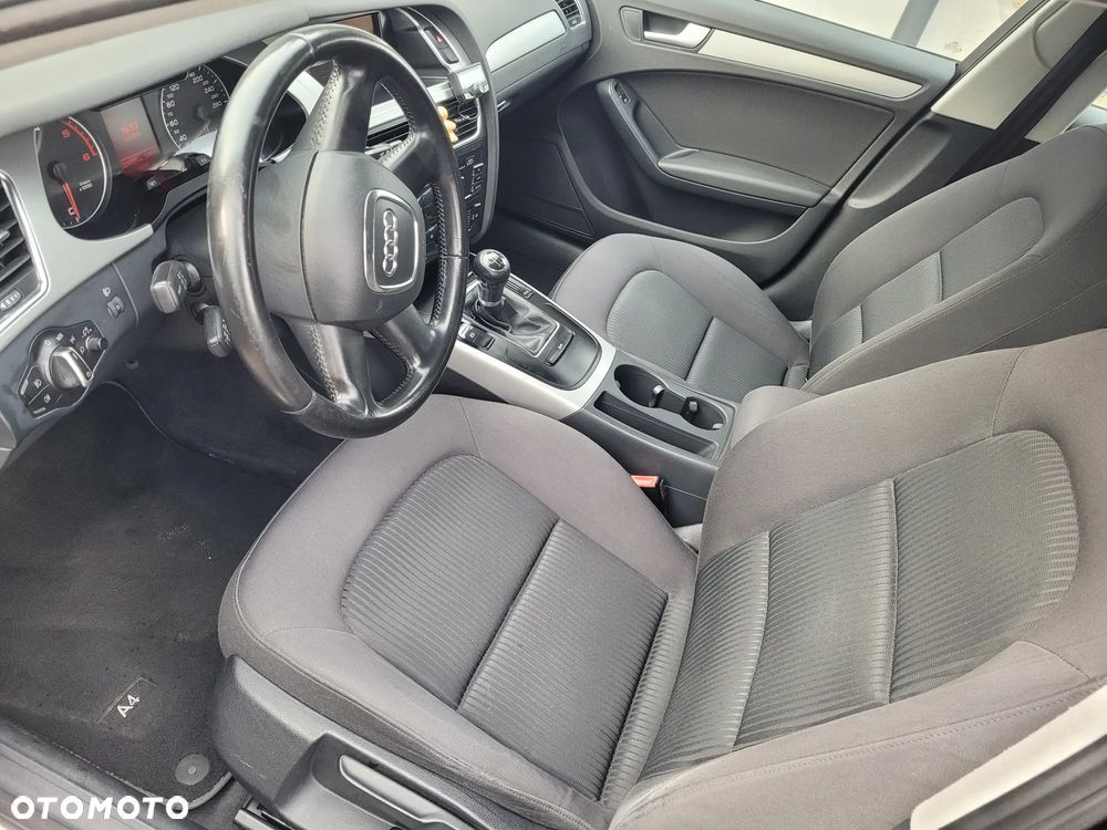 Audi A4 Avant 2.0 TDI DPF Ambiente - 6