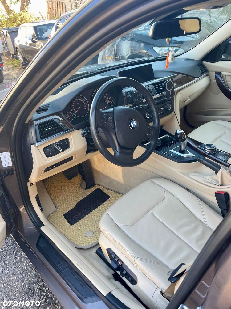 BMW Seria 3 320d Touring Efficient Dynamics Edition - 8