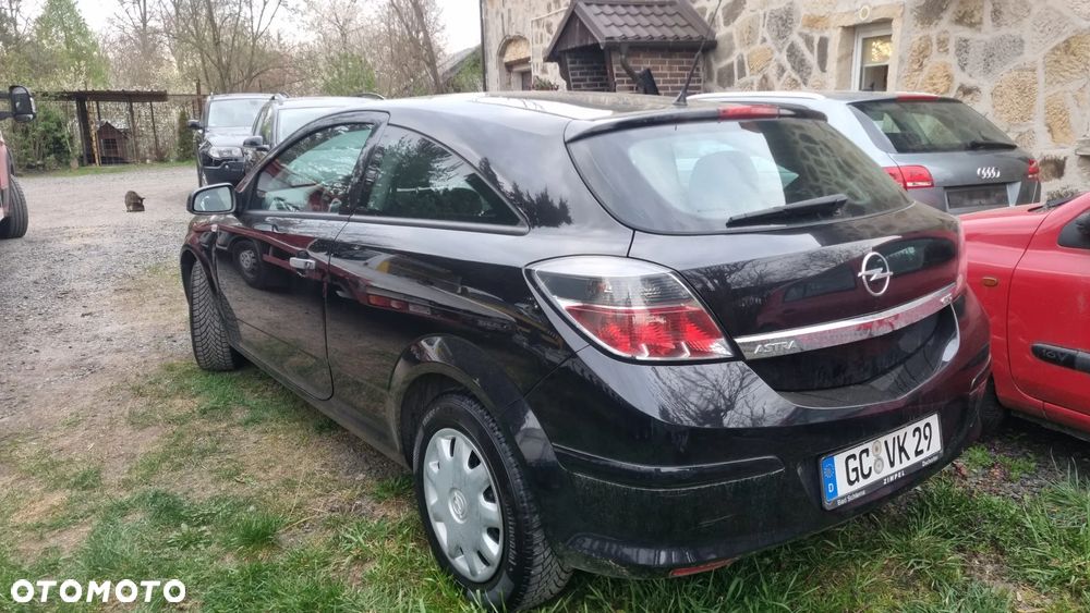 Opel Astra 1.4 GL - 4