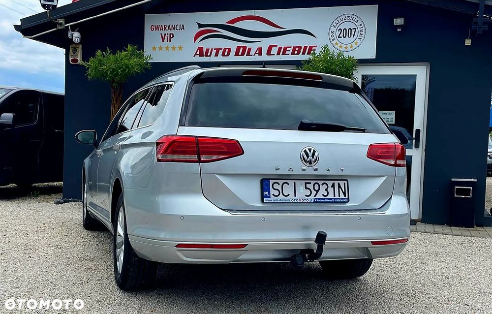 Volkswagen Passat 2.0 TDI (BlueMotion Technology) DSG Highline - 9