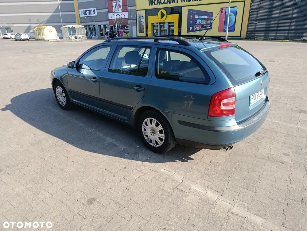 Skoda Octavia 2.0 FSI Ambiente - 3