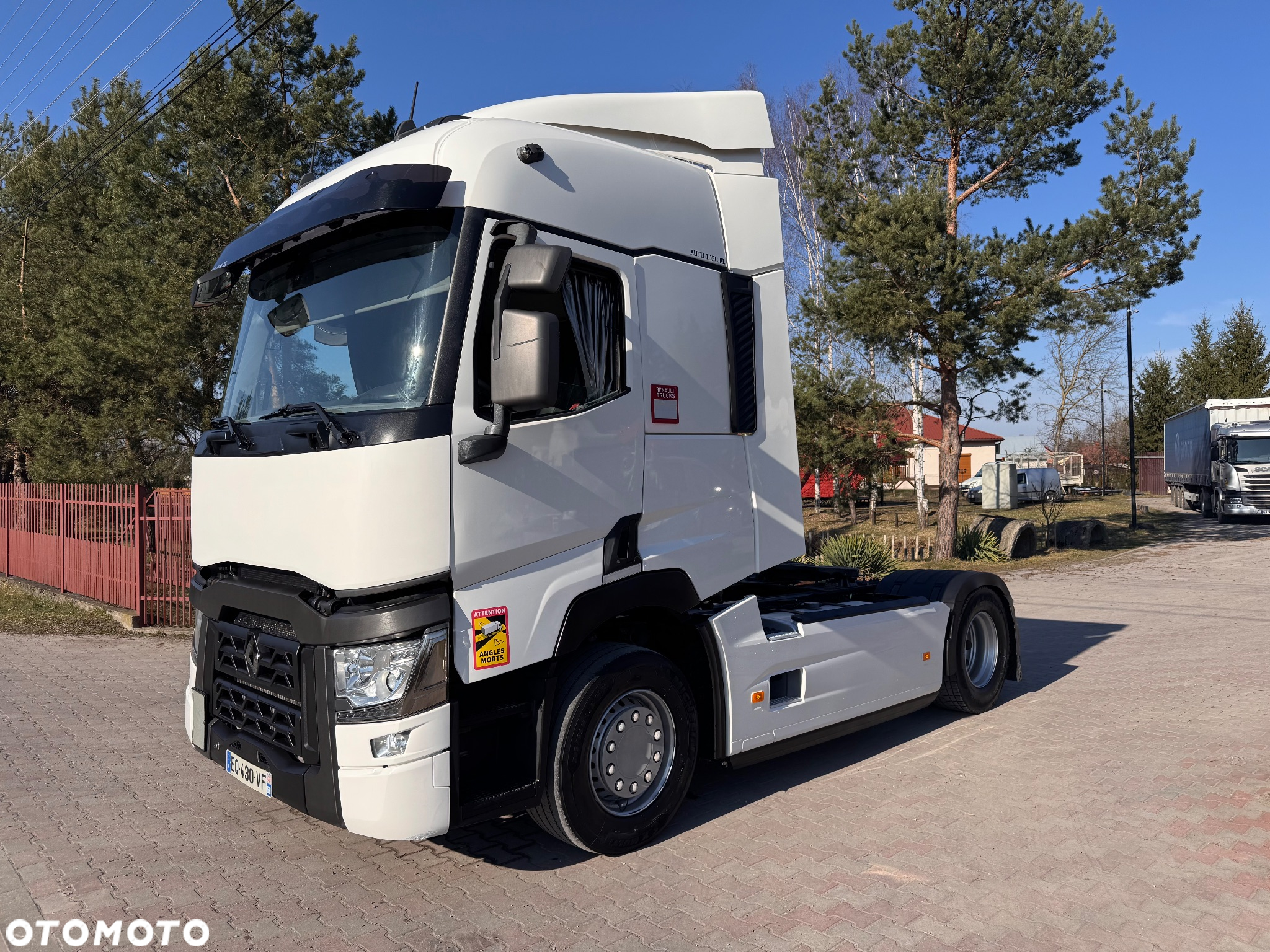 Renault T480 2 identyczne sztuki - 2