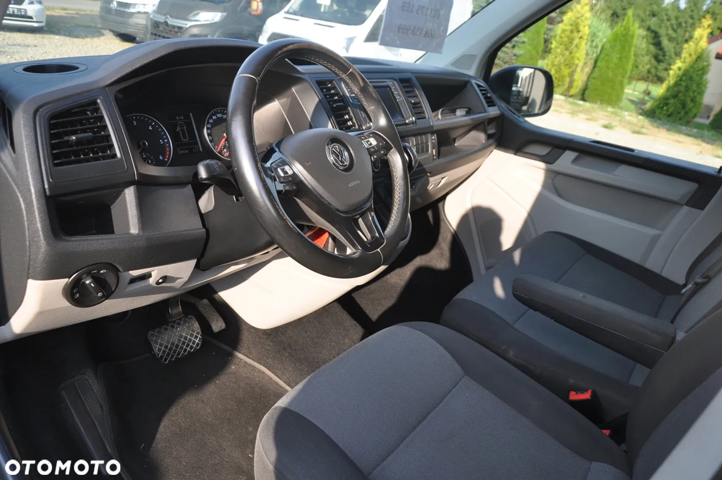 Volkswagen Transporter - 14