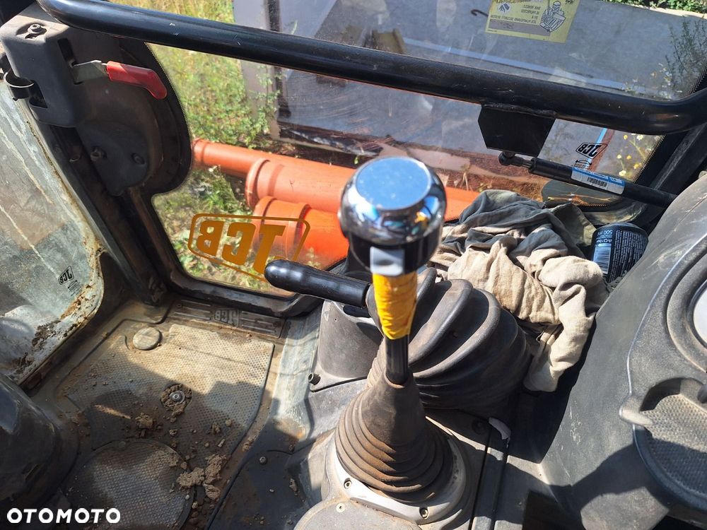 JCB 4Cx 4X4 - 19