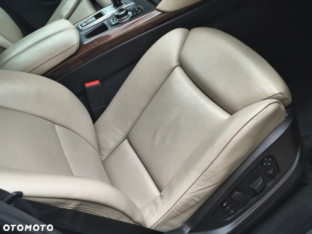 BMW X6 - 11