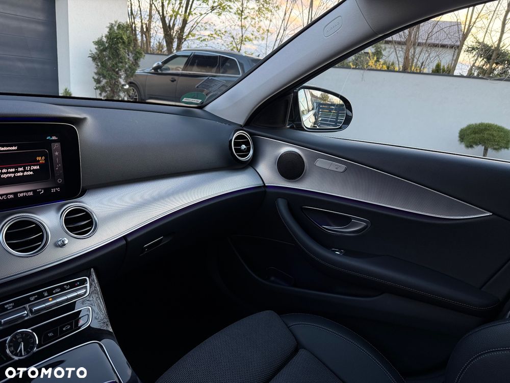 Mercedes-Benz Klasa E 300 de 9G-TRONIC Avantgarde - 21