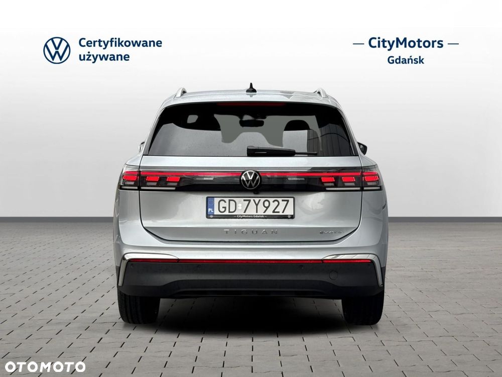 Volkswagen Tiguan - 5