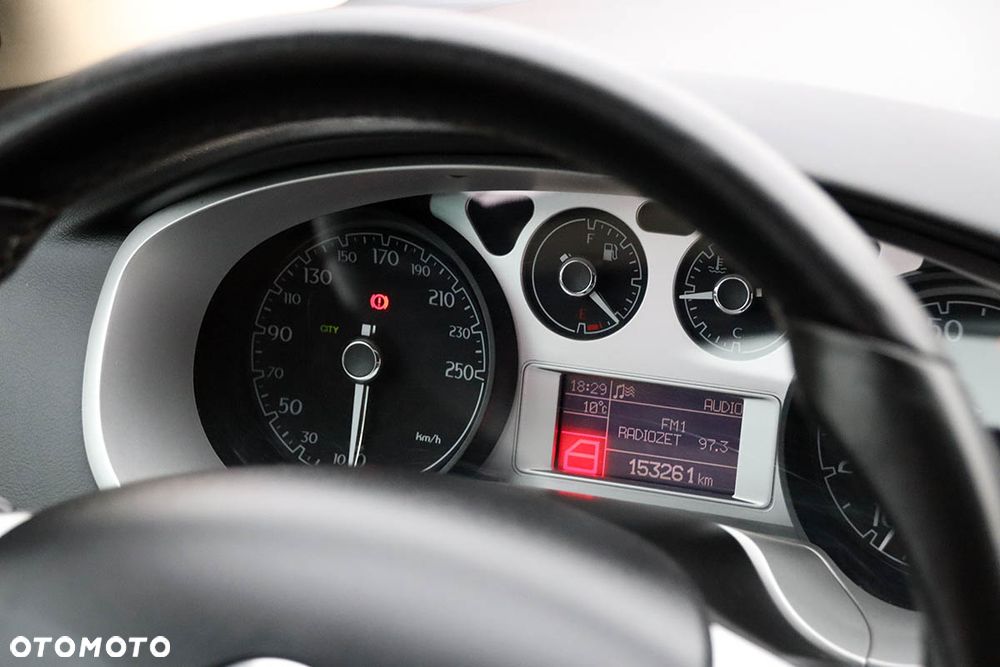 Lancia Delta 1.4 T-Jet 16v Argento - 31