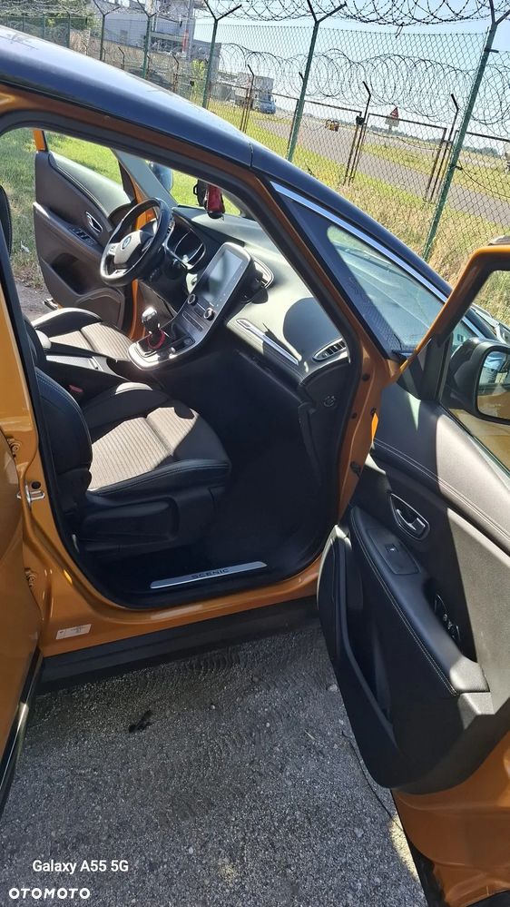 Renault Scenic ENERGY TCe 130 INTENS - 18