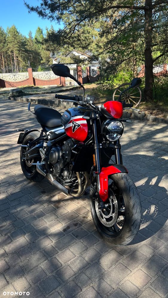 Triumph Trident - 10