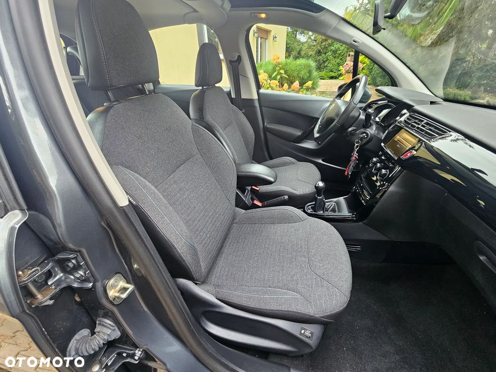Citroën C3 1.2 PureTech Shine - 26