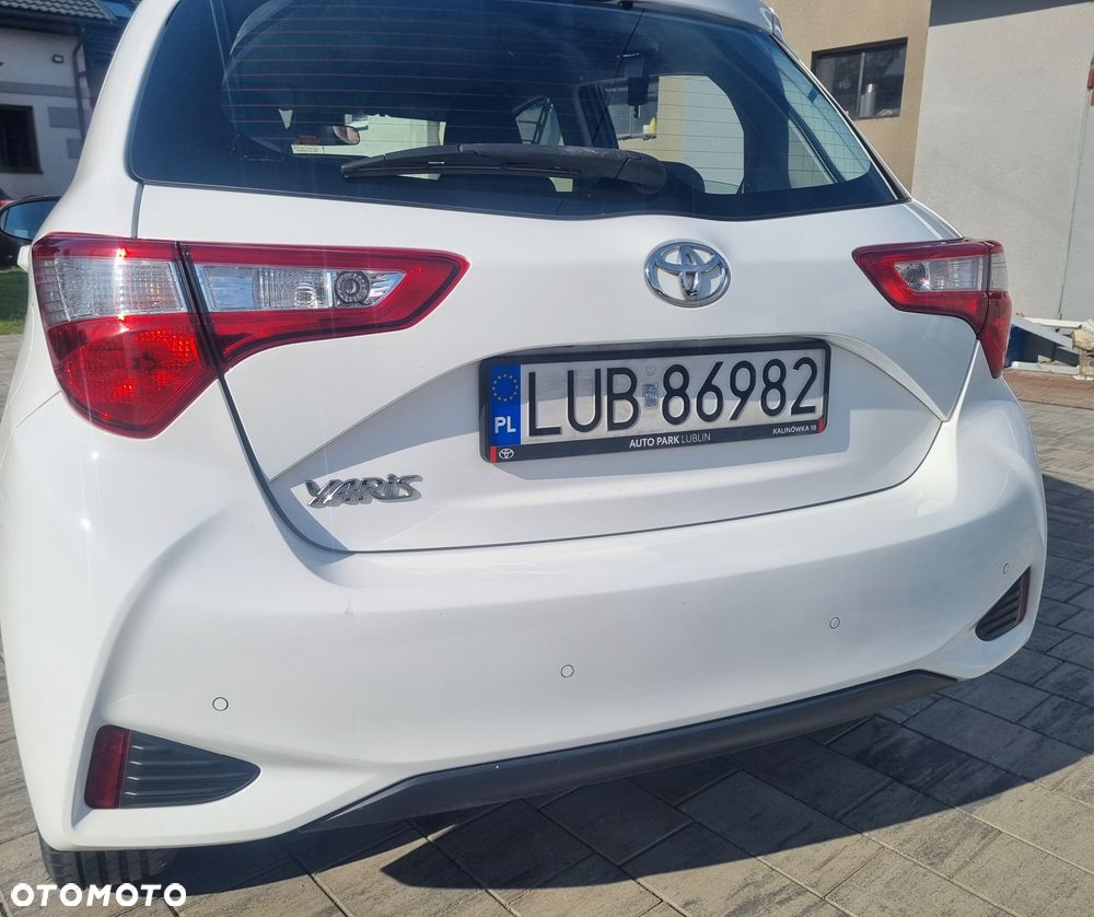 Toyota Yaris 1.5 Premium - 10
