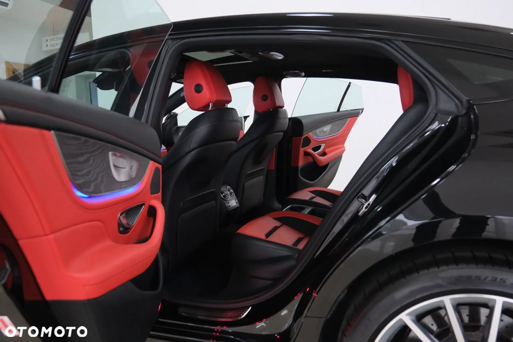 Mercedes-Benz AMG GT 63 4Matic+ Speedshift MCT 9G - 27