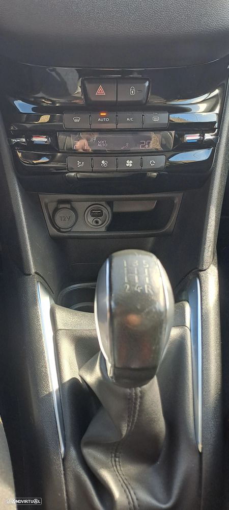 Peugeot 208 1.4 HDi Allure - 41