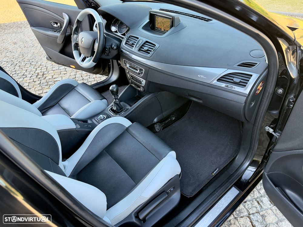 Renault Mégane Sport Tourer 1.5 dCi GT Line SS - 29