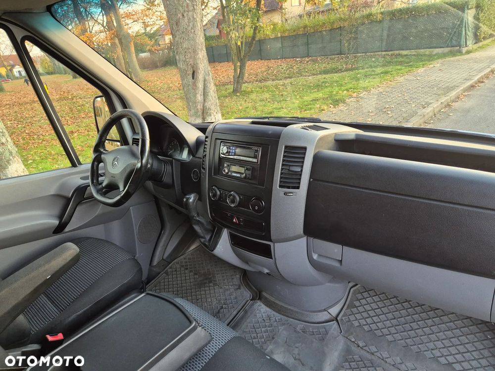 Mercedes-Benz SPRINTER - 33