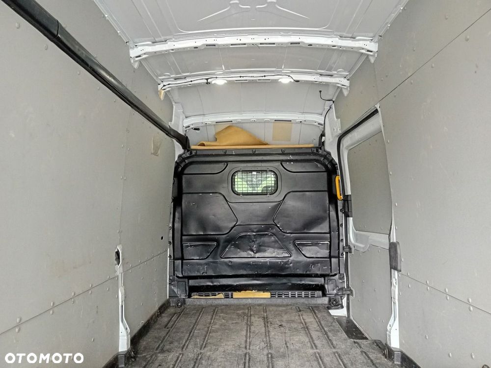 Ford Transit - 13