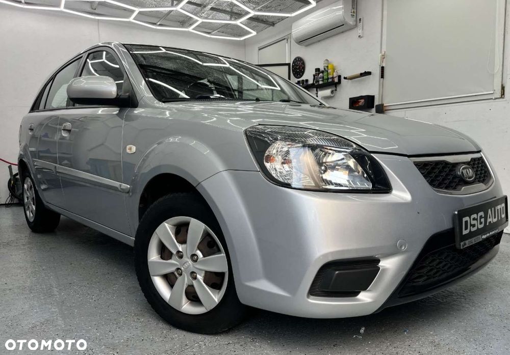 Kia Rio - 2