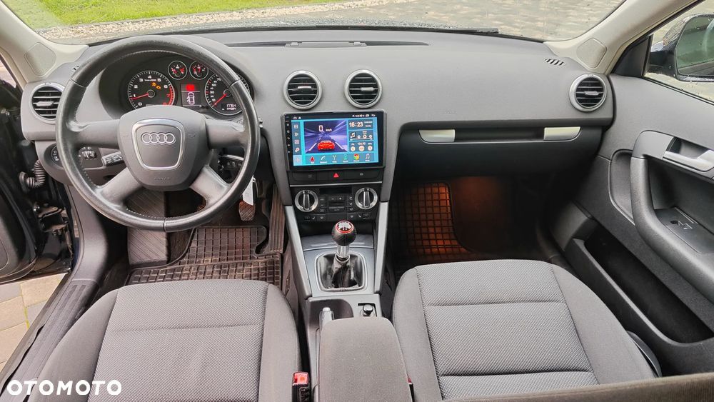 Audi A3 Sportback 1.6 Ambition - 4