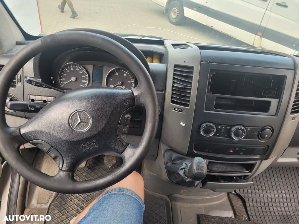 Mercedes-Benz SPRINTER DEFECT - 6