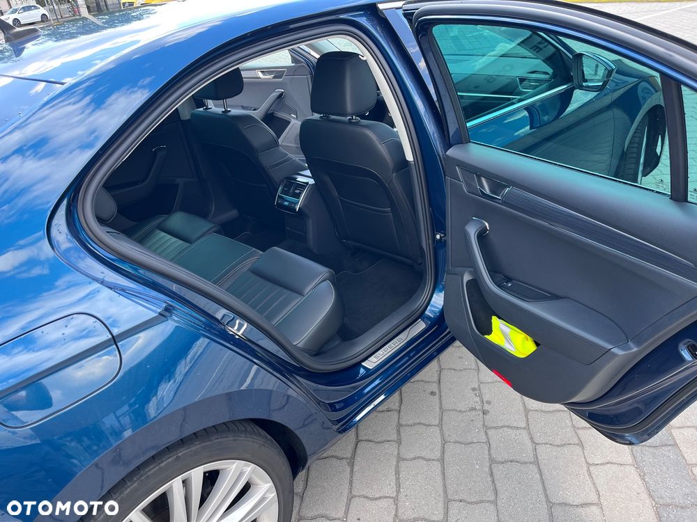 Skoda Superb 2.0 TDI DSG Premium Edition - 12