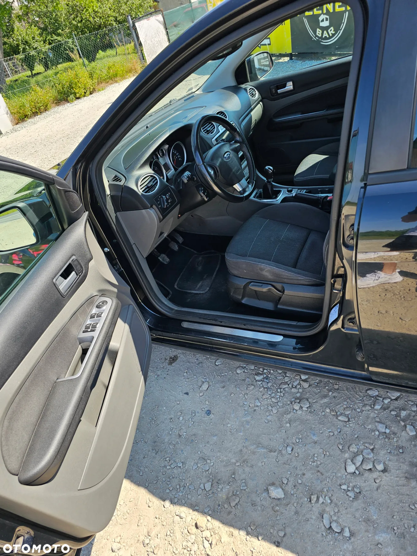 Ford Focus 2.0 ZX5 SE - 12