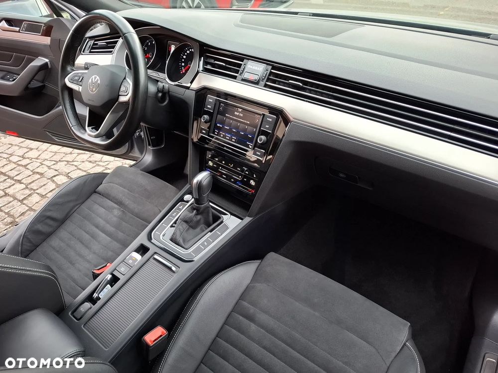 Volkswagen Passat Variant 1.5 TSI EVO Elegance DSG - 22