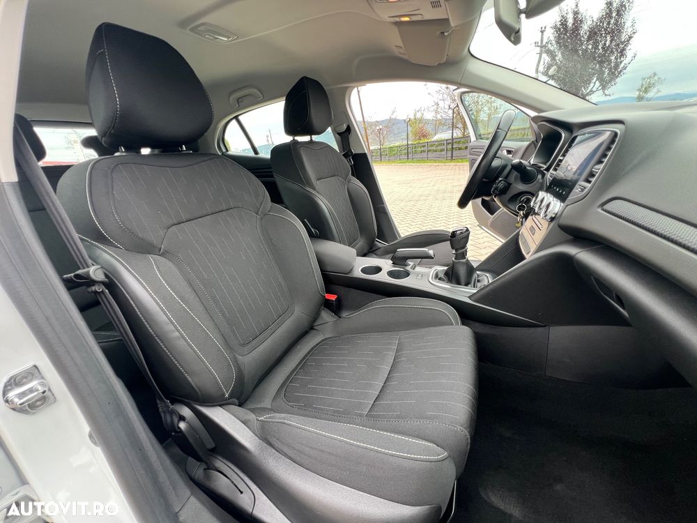 Renault Megane BLUE dCi 115 LIMITED - 16