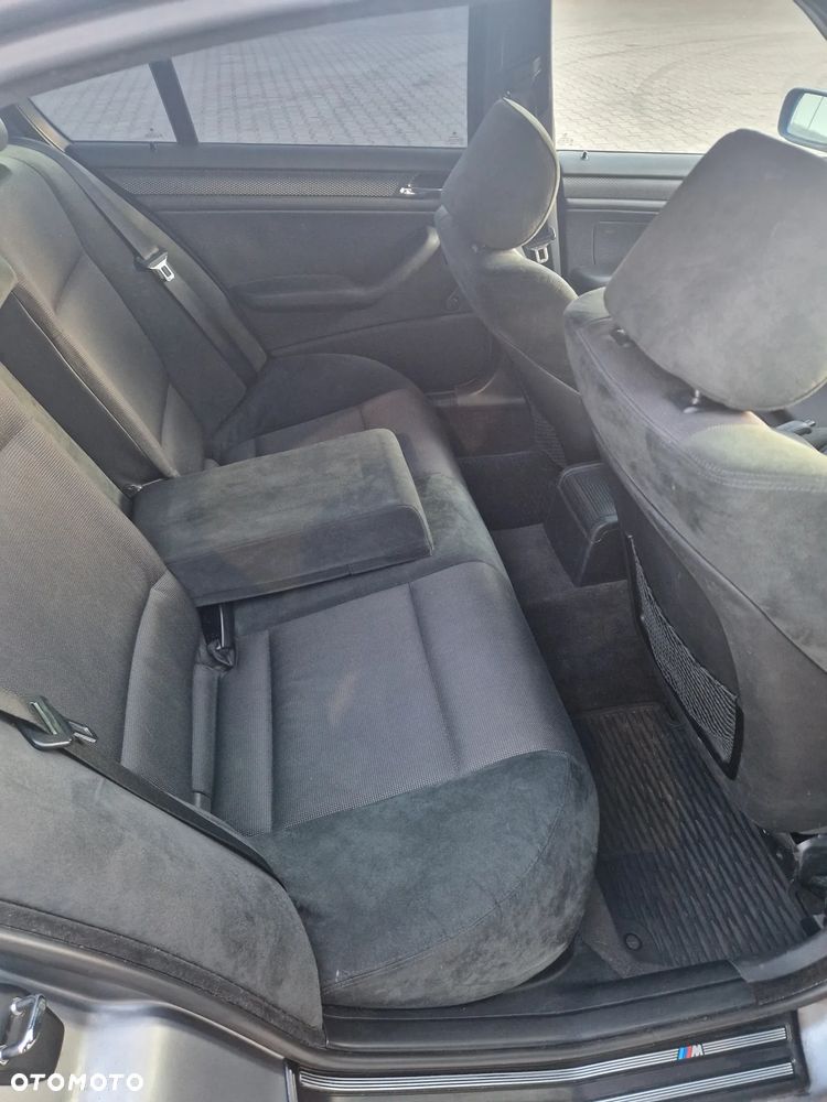 BMW Seria 3 320i - 15