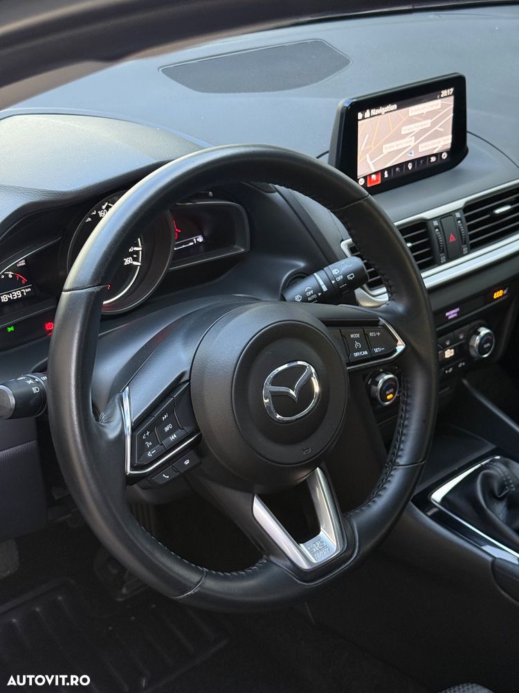 Mazda 3 - 8