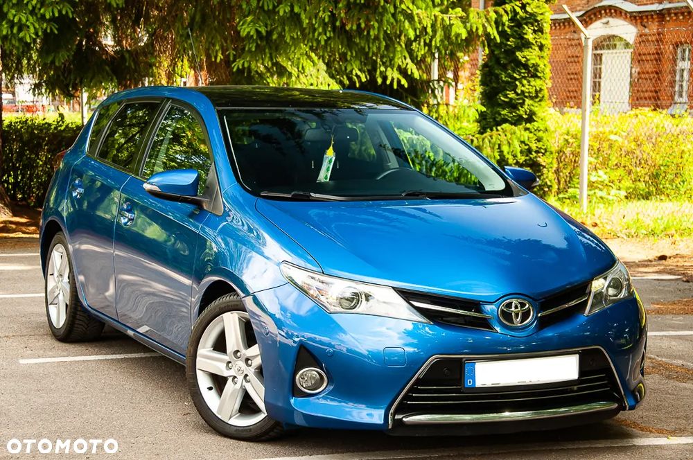 Toyota Auris 2.0 D-4D Executive - 11