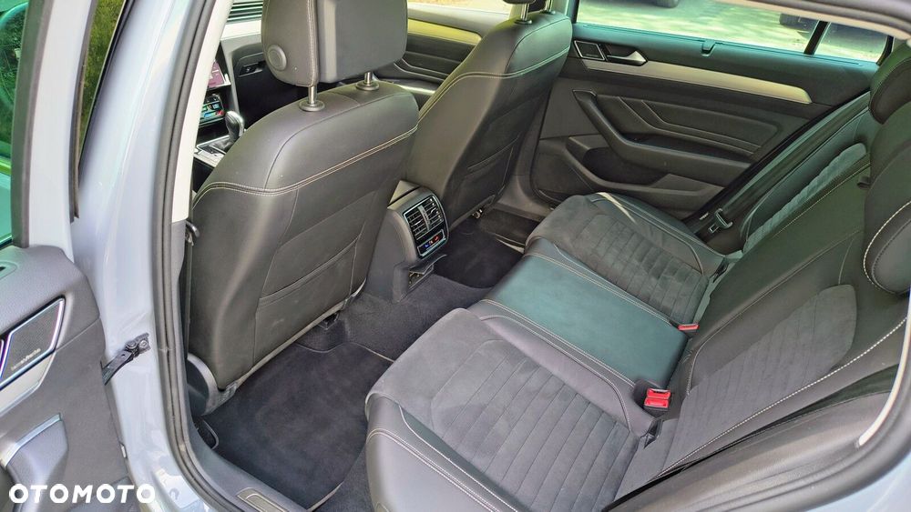 Volkswagen Passat Variant - 12