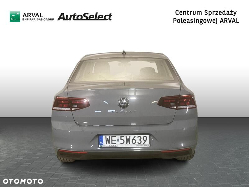 Volkswagen Passat - 5