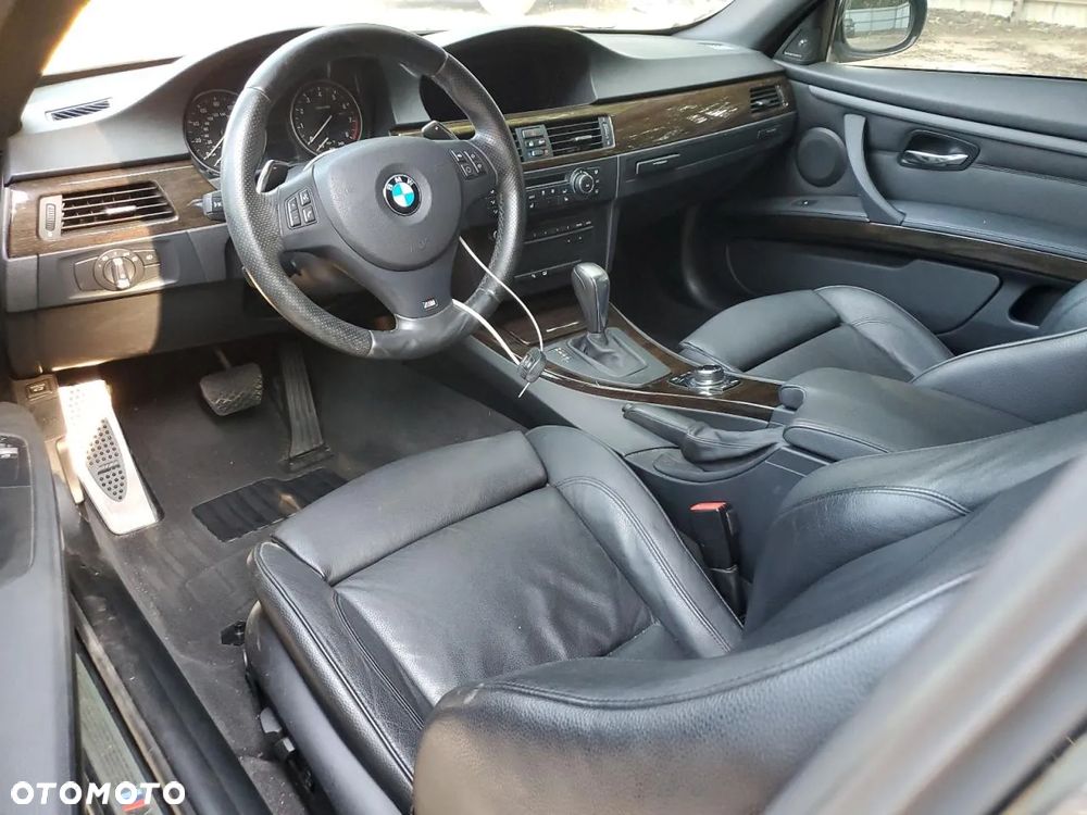 BMW Seria 3 335i Coupe M Sport Edition - 8