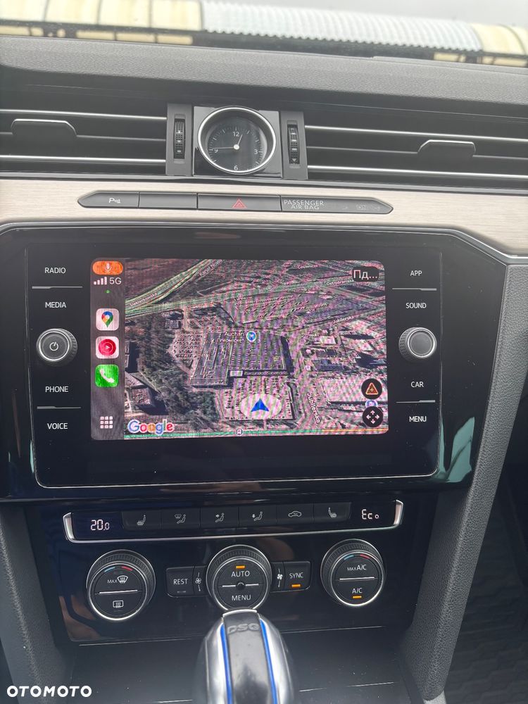 Volkswagen Passat - 16