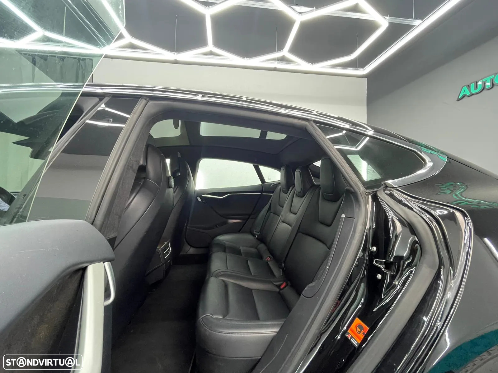 Tesla Model S 75 - 9