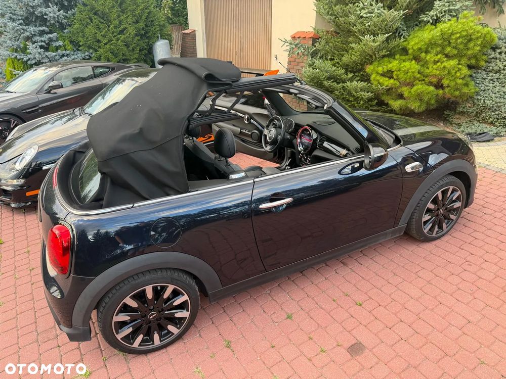 MINI Cooper Anniversary Edition - 34