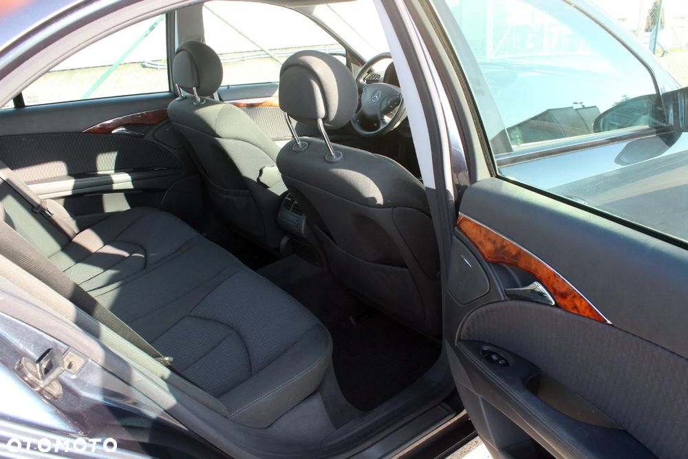 Mercedes-Benz Klasa E 200 Kompressor Automatik Elegance Sport Edition - 5