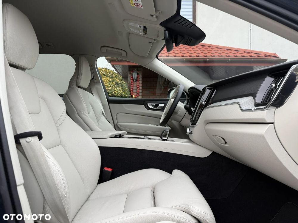 Volvo XC 60 B4 D Geartronic RDesign - 2