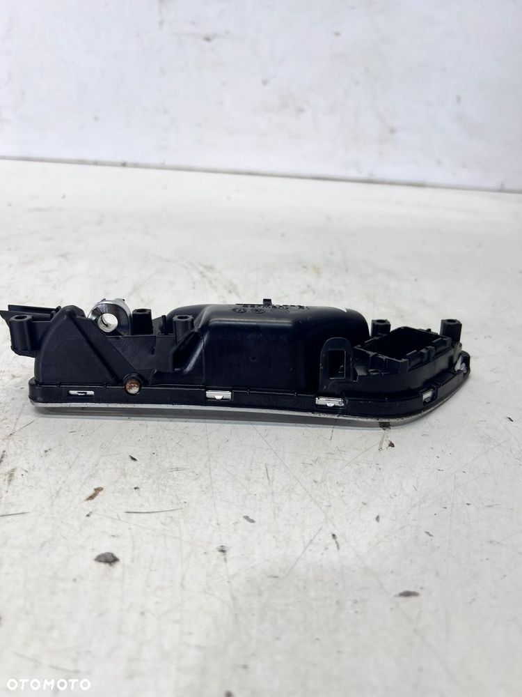 KLAMKA WEWNĘTRZNA DRZWI PRAWY PRZÓD AUDI A3 8V SPORTBACK 8V3837020B - 7