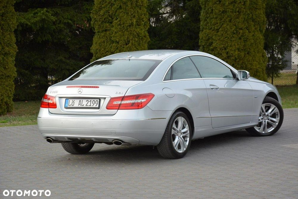 Mercedes-Benz Klasa E 350 CGI BlueEffICIENCY - 12