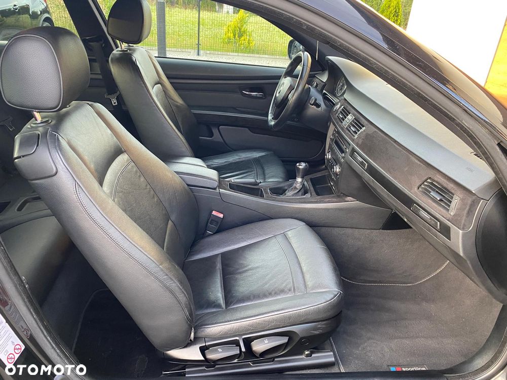 BMW Seria 3 320i Edition Exclusive - 21