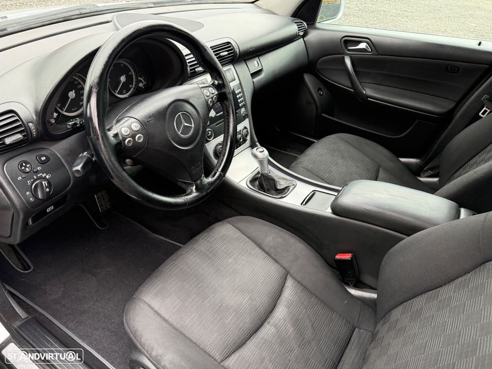 Mercedes-Benz C 200 - 8