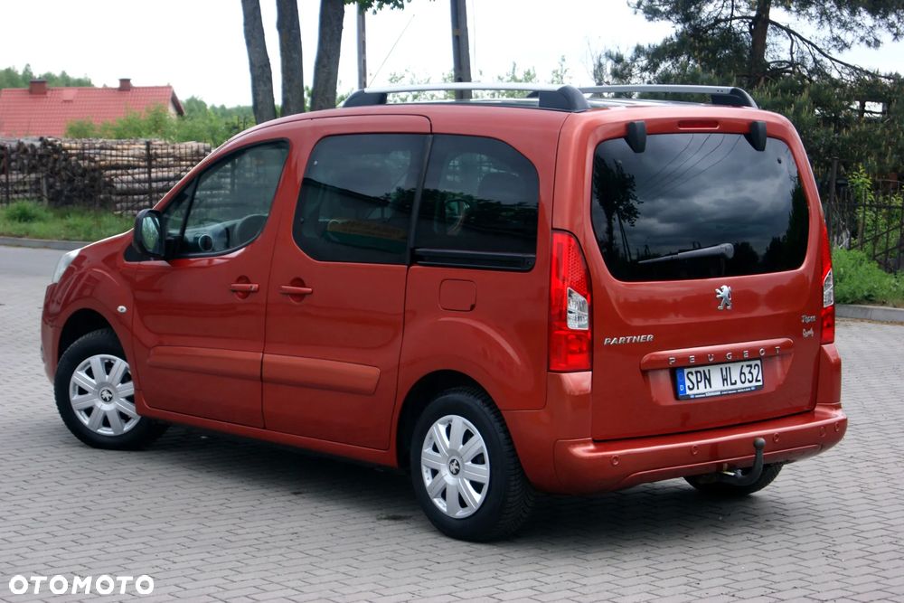 Peugeot Partner 110 Tendance mit Familien-Paket - 11