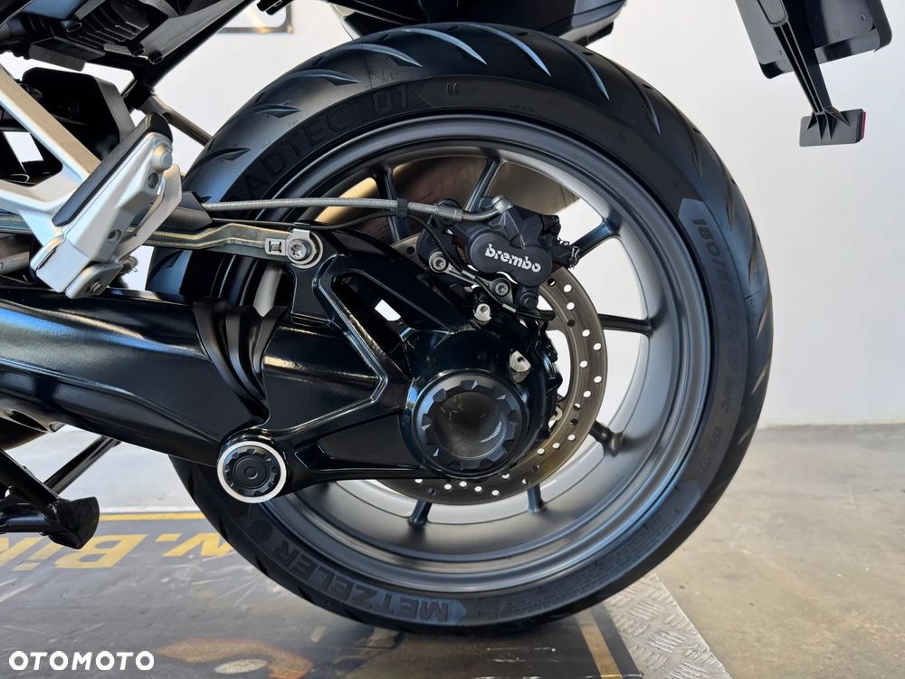 BMW R - 25