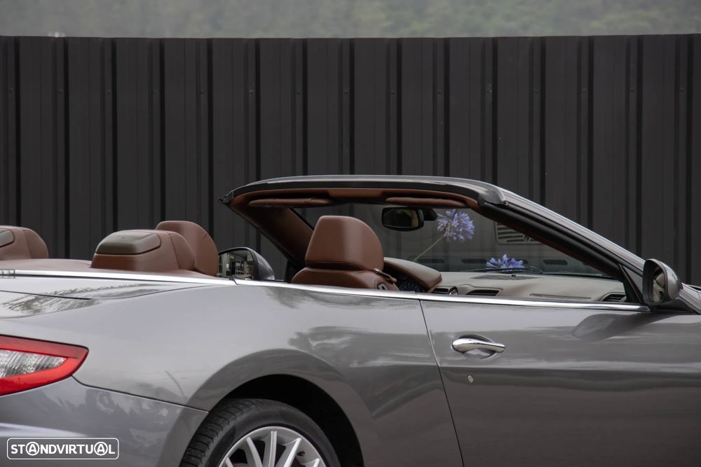 Maserati Grancabrio 4.7 V8 - 24