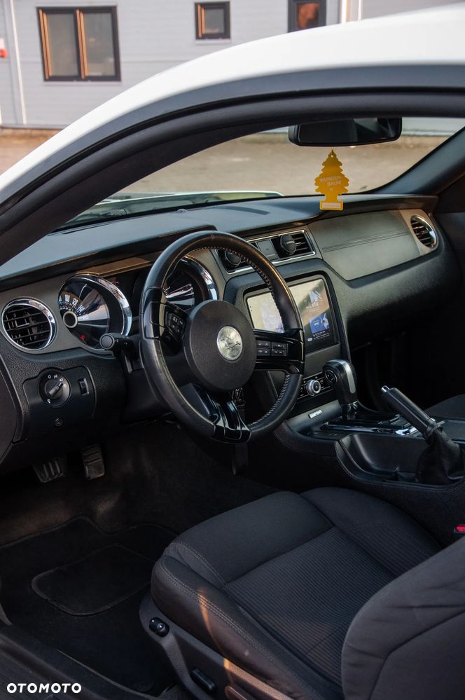 Ford Mustang 3.7 V6 - 10
