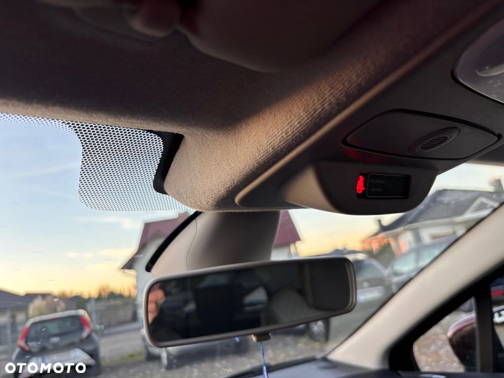 Renault Clio Grandtour Energy TCe 90 Start & Stop Luxe - 25