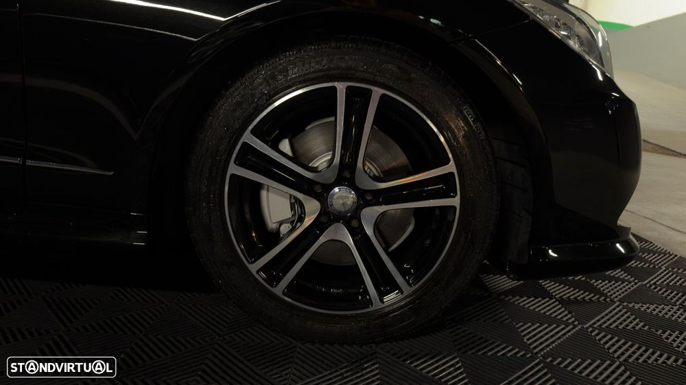 Mercedes-Benz E 200 CGI BlueEFFICIENCY Auto Avantgarde - 6
